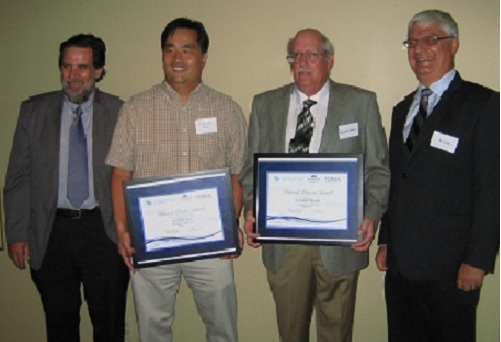 Award winners Dr. Dave Kim and Dr. Robert Borek flanked by Sholom Glouberman, Patients Canada, and Dr. Scott Wooder, OMA